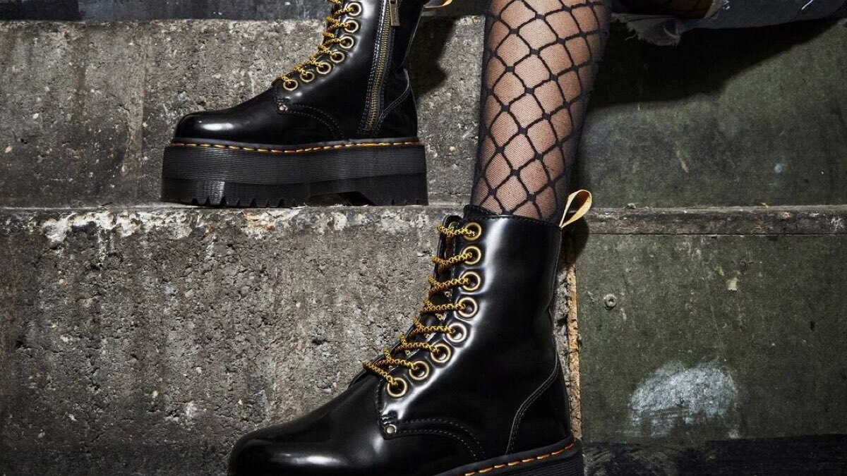 Dr. Martens se retira de M xico por qu y d nde seguir compr ndolas